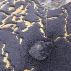 Tranquil Waters Badezimmer-Weiche, saugfähige, rutschfeste Badezimmermatte – flauschiges, modernes Design