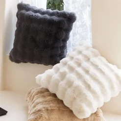 Cozy Cushions Bettzeug-Weiches Dekokissen aus Kunstfell - Genevieve Kissen