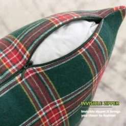 Pillow Haven Bettzeug-Weihnachtlich karierte Kissenhülle - Grünes und rotes Kissen für die Heimdekoration