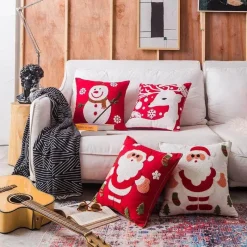The Cushion Corner Bettzeug-Weihnachtskissenbezüge mit Schneeflocken und Elchmotiv – Festliche dekorative Kissenbezüge
