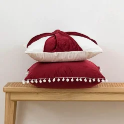 The Cushion Corner Bettzeug-Weihnachtskissenbezug aus Samt – Festliches Dekor mit roter Schleife