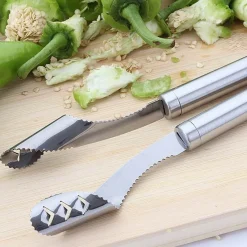 The Culinary Kit Küche & Esszimmer-Werkzeug zum Entfernen von Chilisamen aus Edelstahl – Easy Pepper Deseeder