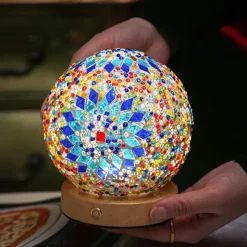 Bright Accents Beleuchtung-Wiederaufladbare Tischlampe aus böhmischem Glas – stilvoller Akzent für die Inneneinrichtung