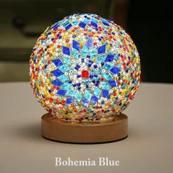 Bright Accents Beleuchtung-Wiederaufladbare Tischlampe aus böhmischem Glas – stilvoller Akzent für die Inneneinrichtung