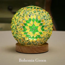 Bright Accents Beleuchtung-Wiederaufladbare Tischlampe aus böhmischem Glas – stilvoller Akzent für die Inneneinrichtung