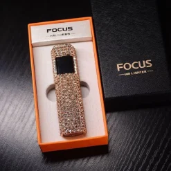 The Outdoor Vault Outdoor-Artikel|Heimwerkzeuge-Wiederaufladbares Feuerzeug mit Strasssteinen – funkelndes tragbares Feuerzeug