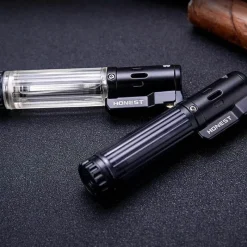 The Outdoor Vault Camping-Werkzeuge|Outdoor-Artikel-Winddichtes Butan-Fackelfeuerzeug - Turboflammen-Gasfeuerzeug