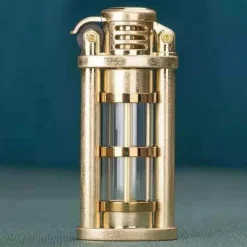 The Outdoor Vault Camping Im Freien|Outdoor-Artikel-Windfestes Kerosinfeuerzeug aus Metall – Transparentes Flammendesign