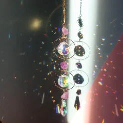 Nomad Gear Camping Im Freien|Outdoor & Garten-Windspiel und Sonnenfänger aus Kristall mit Mond-Design – Verträumte Heimdekoration