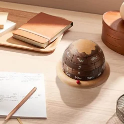 Willow u0026 Whim Wohndeko-Wooden Planet Kalender - Einzigartiger Schreibtisch-Organizer-Planer